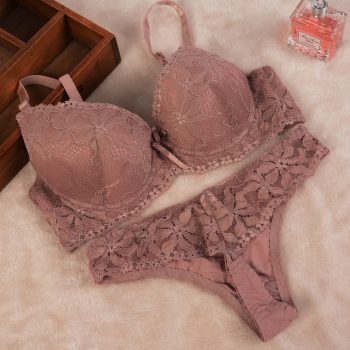 Cute Push-Up Bright Floral Lace Women’s Underwear Set